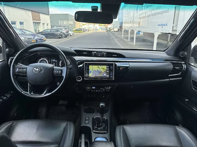 Toyota hilux 2.4 d-4d-f dc executive van | v-288-xl i - afbeelding 20 van  29