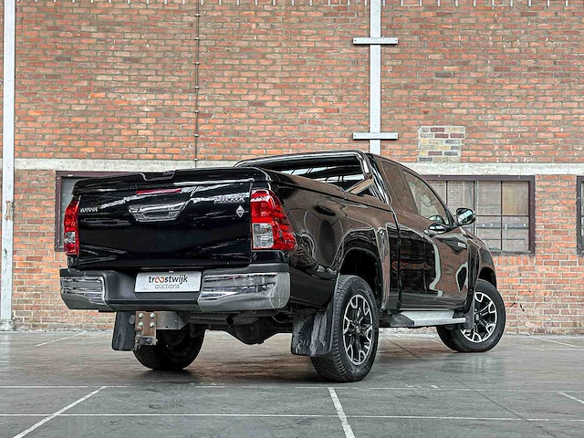 Toyota hilux 2.4 d-4d-f xc prof. 150pk 2018, v-343-nj - afbeelding 3 van  41