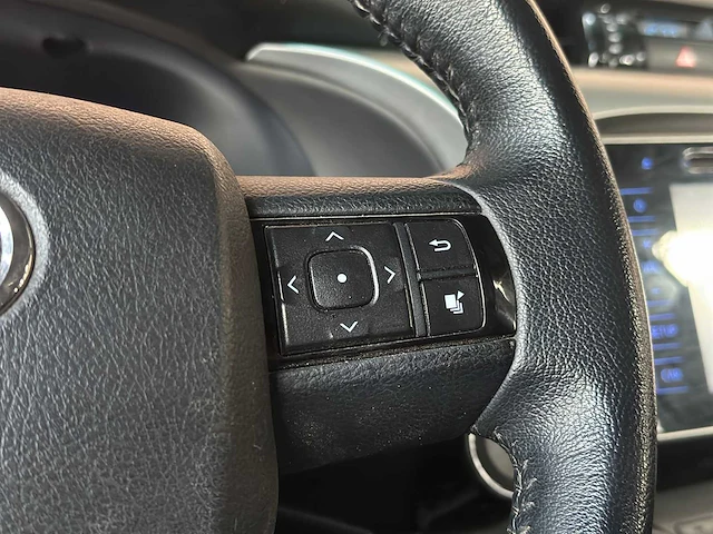Toyota hilux 2.4 d-4d-f xc prof. 150pk 2018, v-343-nj - afbeelding 14 van  41
