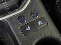 Toyota hilux 2.4 d-4d-f xc prof. 150pk 2018, v-343-nj - afbeelding 21 van  41