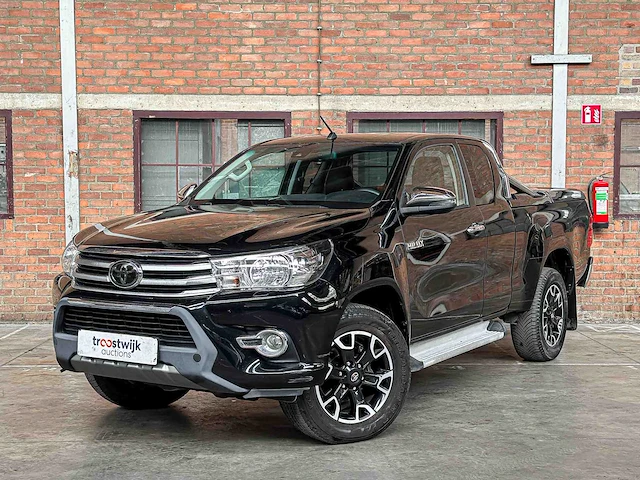 Toyota hilux 2.4 d-4d-f xc prof. 150pk 2018, v-343-nj - afbeelding 23 van  41