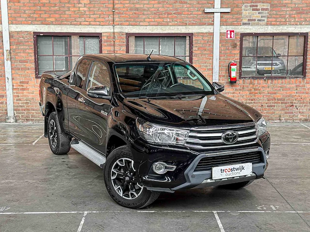 Toyota hilux 2.4 d-4d-f xc prof. 150pk 2018, v-343-nj - afbeelding 40 van  41