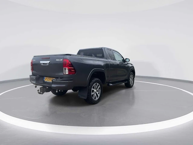 Toyota hilux 2.4 d-4d-f xtra cab professional van | v-251-dv - afbeelding 22 van  26