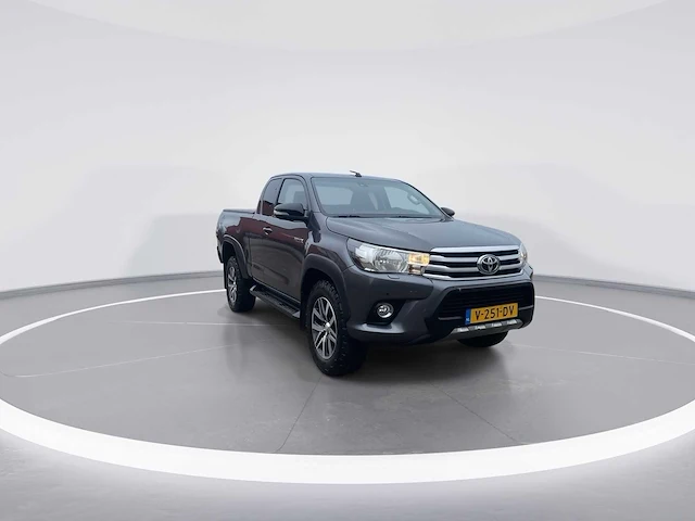Toyota hilux 2.4 d-4d-f xtra cab professional van | v-251-dv - afbeelding 24 van  26