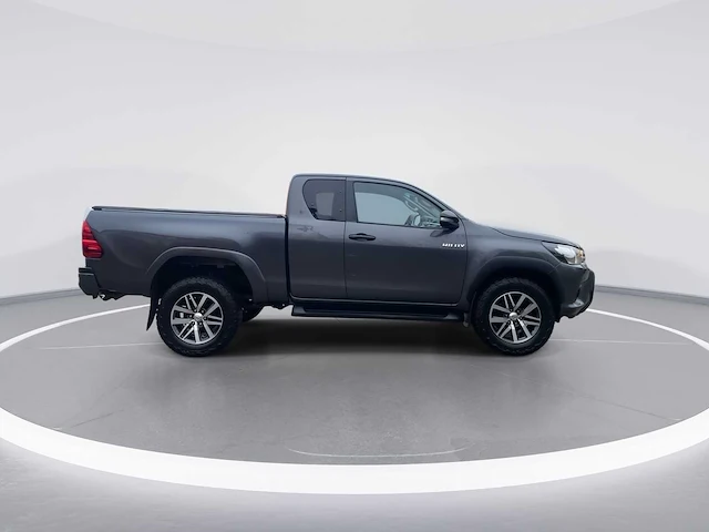 Toyota hilux 2.4 d-4d-f xtra cab professional van | v-251-dv - afbeelding 23 van  26