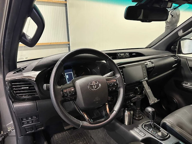 Toyota hilux 2.8 d-4d xc proprem 4x4 offroad camper 26.000 km vxl-51-v - afbeelding 15 van  43