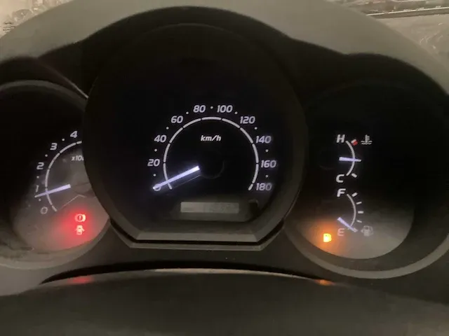 Toyota hilux personenauto - afbeelding 3 van  15