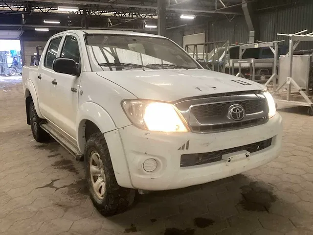 Toyota hilux personenauto - afbeelding 8 van  15