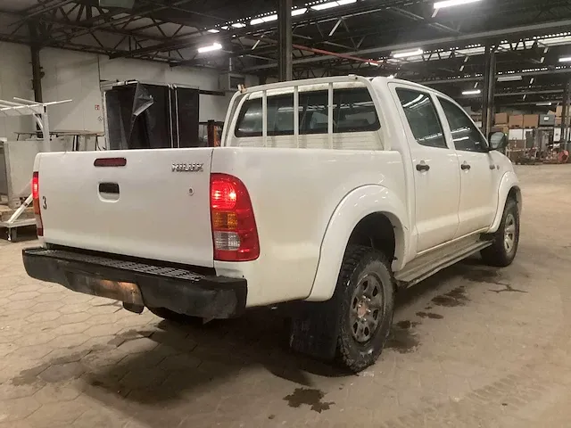 Toyota hilux personenauto - afbeelding 11 van  15