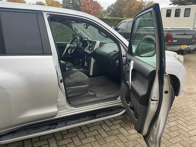 Toyota land cruiser 150 3.0 d-4d aut 5drs srwv - afbeelding 7 van  18