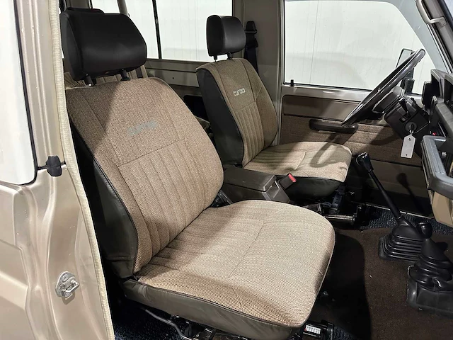 Toyota land cruiser 2.4 td softtop kr-904-x youngtimer - afbeelding 7 van  17