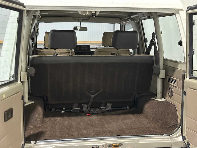 Toyota land cruiser 2.4 td softtop kr-904-x youngtimer - afbeelding 13 van  17