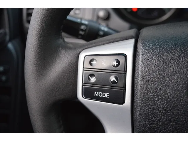 Toyota land cruiser 3.0 d-4d vx | 2010 | nl registratie | zb-322-j | - afbeelding 28 van  39
