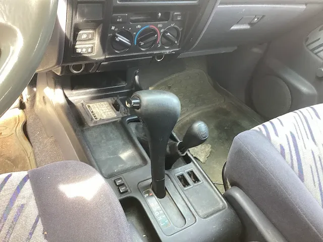 Toyota land cruiser personenauto - afbeelding 3 van  15