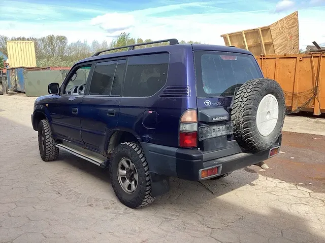 Toyota land cruiser personenauto - afbeelding 12 van  15