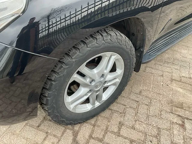 Toyota land cruiser v8 jeep 4x4 - afbeelding 18 van  28