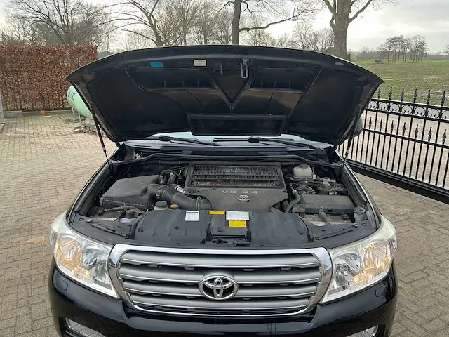 Toyota land cruiser v8 jeep 4x4 - afbeelding 20 van  28