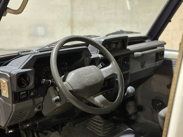 Toyota landcr. h.duty 4.2 lx blind van frp 131pk 1992, vp-75-zn bedrijfswagen - afbeelding 9 van  32