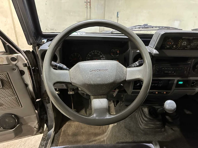 Toyota landcr. h.duty 4.2 lx blind van frp 131pk 1992, vp-75-zn bedrijfswagen - afbeelding 10 van  32
