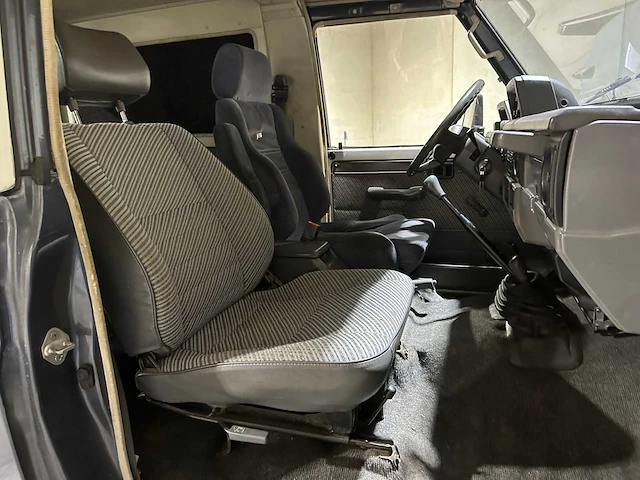 Toyota landcr. h.duty 4.2 lx blind van frp 131pk 1992, vp-75-zn bedrijfswagen - afbeelding 25 van  32