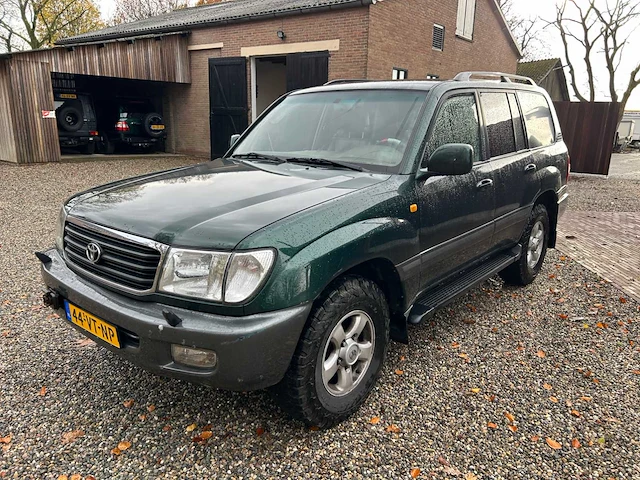 Toyota landcruiser 100 bedrijfswagen - afbeelding 1 van  9