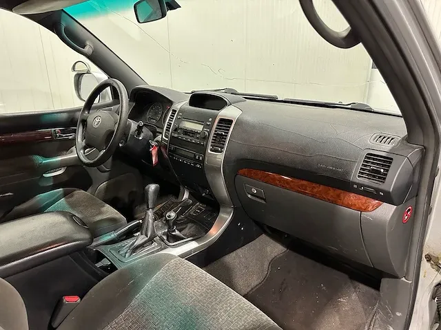 Toyota landcruiser 3.0 d-4d vx hr bl.v. 91-bk-xj - afbeelding 2 van  22