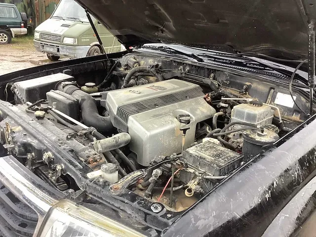 Toyota landcruiser personenauto - afbeelding 4 van  15