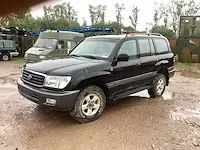 Toyota landcruiser personenauto - afbeelding 1 van  15