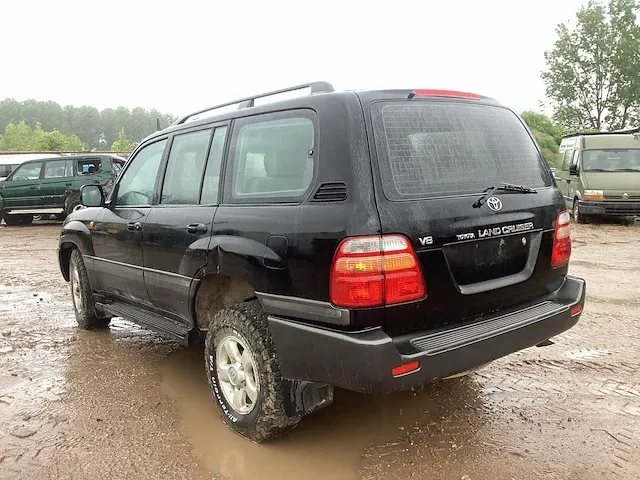 Toyota landcruiser personenauto - afbeelding 10 van  15