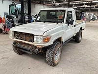 Toyota landcruiser pickup personenauto - afbeelding 1 van  12