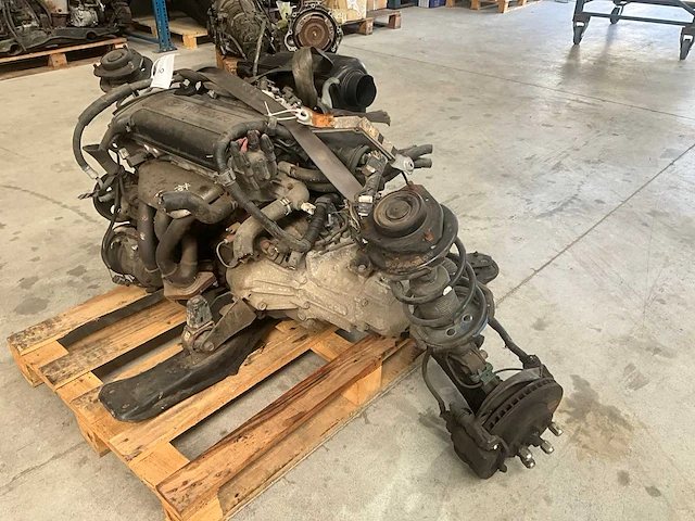 Toyota levin ae111 20v blacktop 5 speed 4age automotor - afbeelding 1 van  5