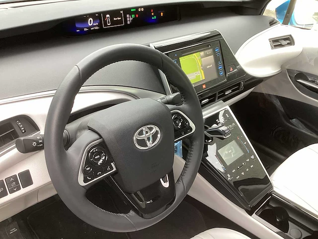 Toyota mirai jpd10 waterstof personenauto - afbeelding 11 van  25