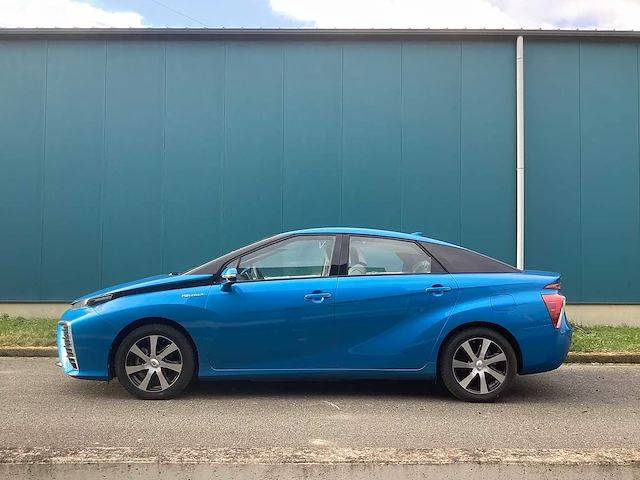 Toyota mirai jpd10 waterstof personenauto - afbeelding 12 van  25