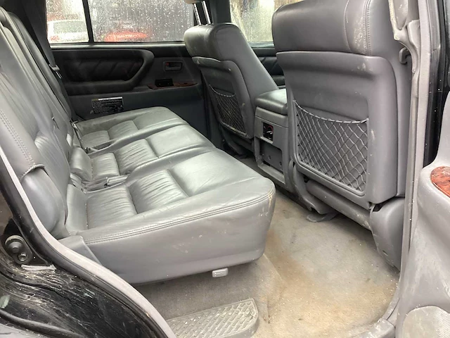 Toyota personenauto - afbeelding 2 van  15