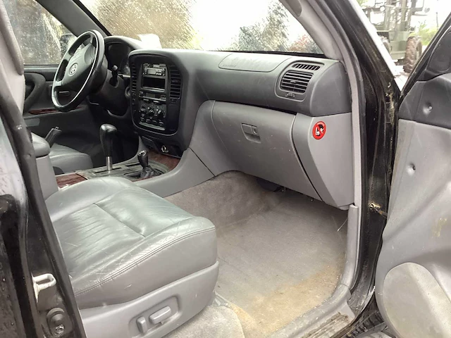 Toyota personenauto - afbeelding 15 van  15
