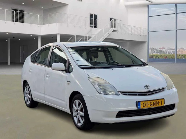Toyota prius 1.5 vvt-i comfort , 01-gnn-1 - afbeelding 6 van  13
