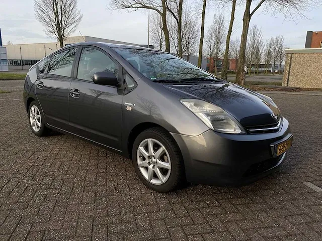 Toyota prius 1.5 vvt i comfort, 69-zh-tn - afbeelding 13 van  19