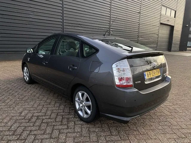 Toyota prius 1.5 vvt i comfort, 69-zh-tn - afbeelding 14 van  19