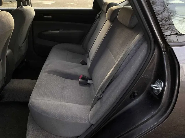 Toyota prius 1.5 vvt i comfort, 69-zh-tn - afbeelding 17 van  19
