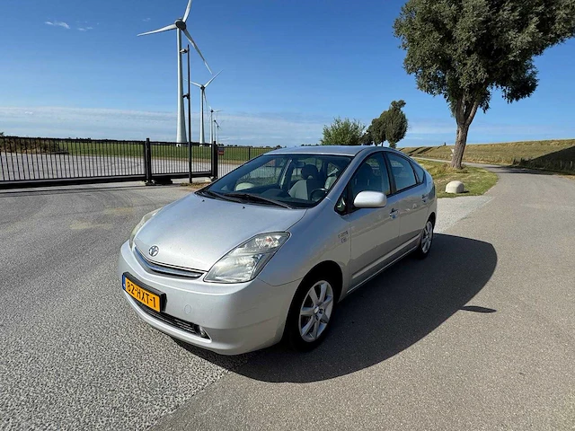 Toyota prius 1.5 vvt-i tech ed. 82-hxt-1 - afbeelding 15 van  34