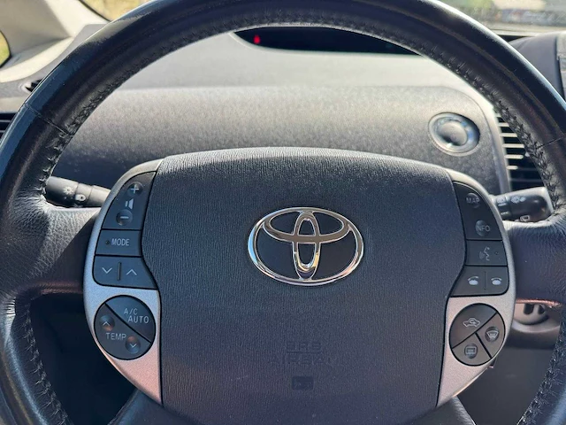 Toyota prius 1.5 vvt-i tech ed. 82-hxt-1 - afbeelding 27 van  34