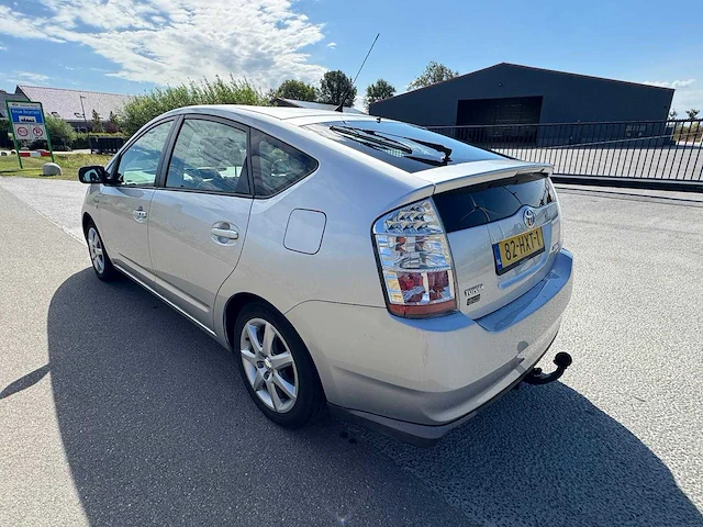 Toyota prius 1.5 vvt-i tech ed. 82-hxt-1 - afbeelding 3 van  34