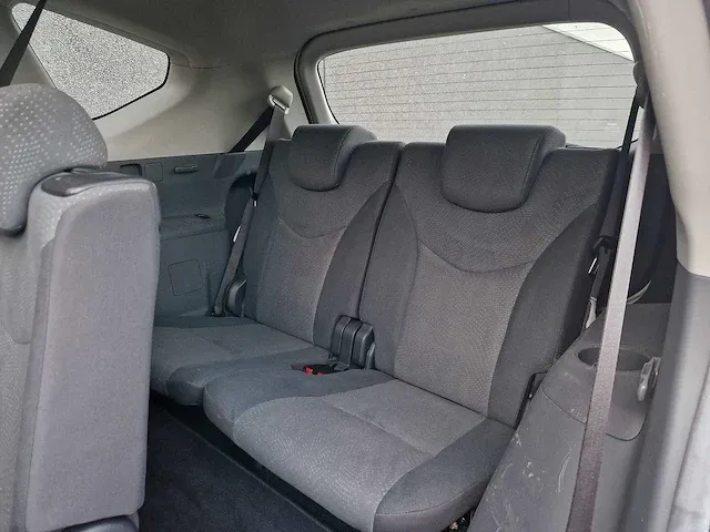 Toyota prius 1.8 aspiration 96g 7p| 75-zfr-4 - afbeelding 17 van  45