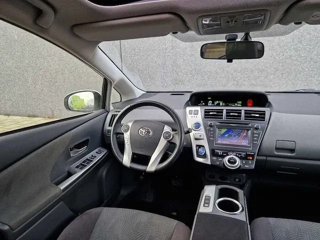 Toyota prius 1.8 aspiration 96g 7p| 75-zfr-4 - afbeelding 25 van  45