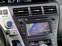 Toyota prius 1.8 aspiration 96g 7p| 75-zfr-4 - afbeelding 29 van  45