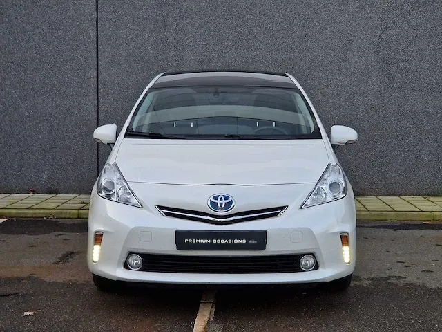 Toyota prius 1.8 aspiration 96g 7p| 75-zfr-4 - afbeelding 2 van  45