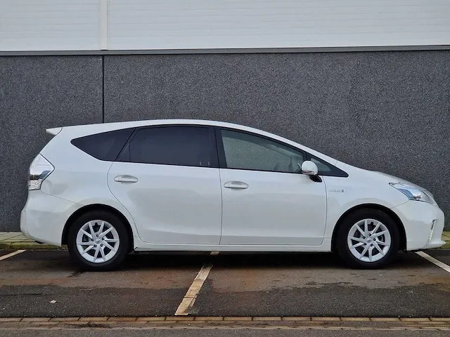Toyota prius 1.8 aspiration 96g 7p| 75-zfr-4 - afbeelding 5 van  45