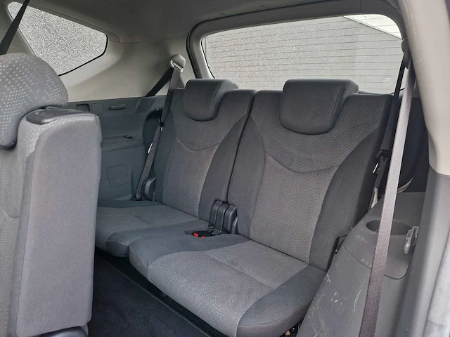 Toyota prius 1.8 aspiration 96g 7persoons | 75-zfr-4 - afbeelding 21 van  40