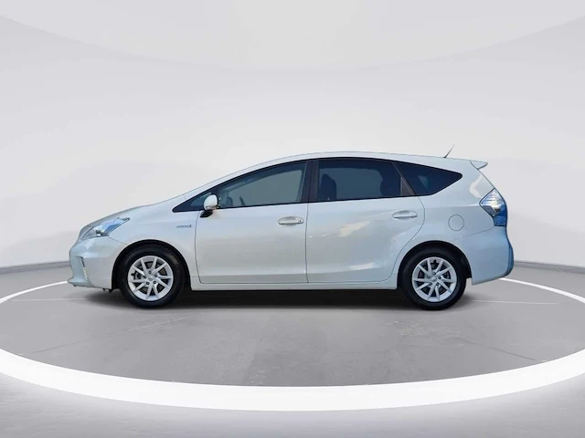 Toyota prius 1.8 aspiration 96g 7persoons | 75-zfr-4 - afbeelding 2 van  40