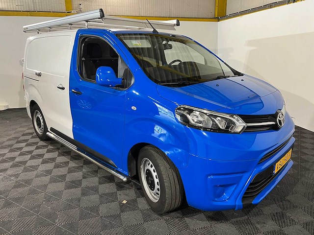 Toyota proace compact 1.5 d-4d cool, vsg-90-f - afbeelding 19 van  20